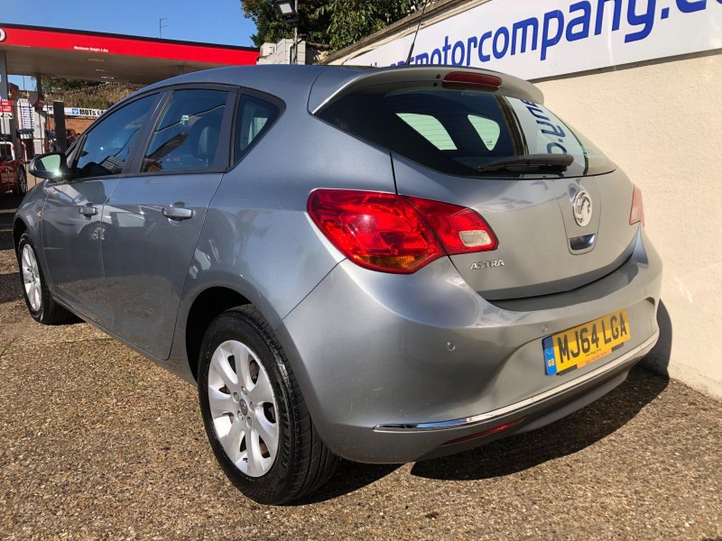 VAUXHALL ASTRA
