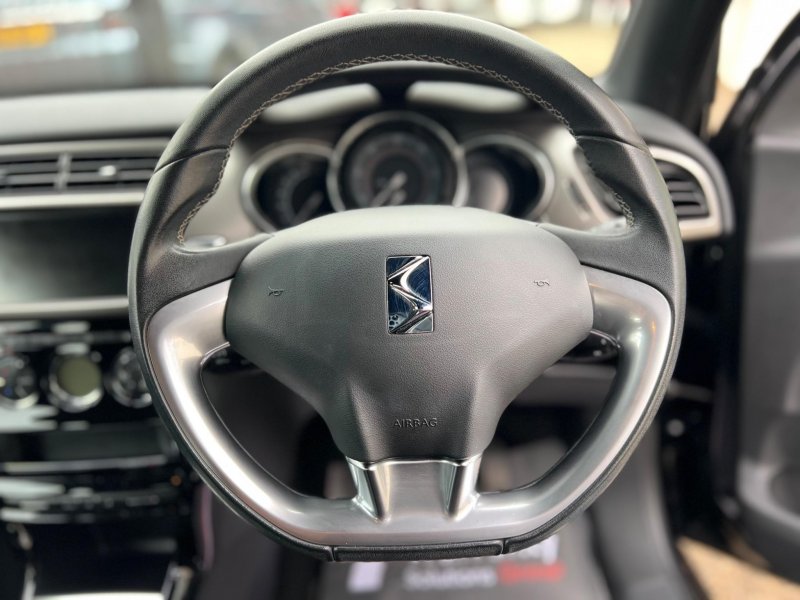 DS AUTOMOBILES DS 3