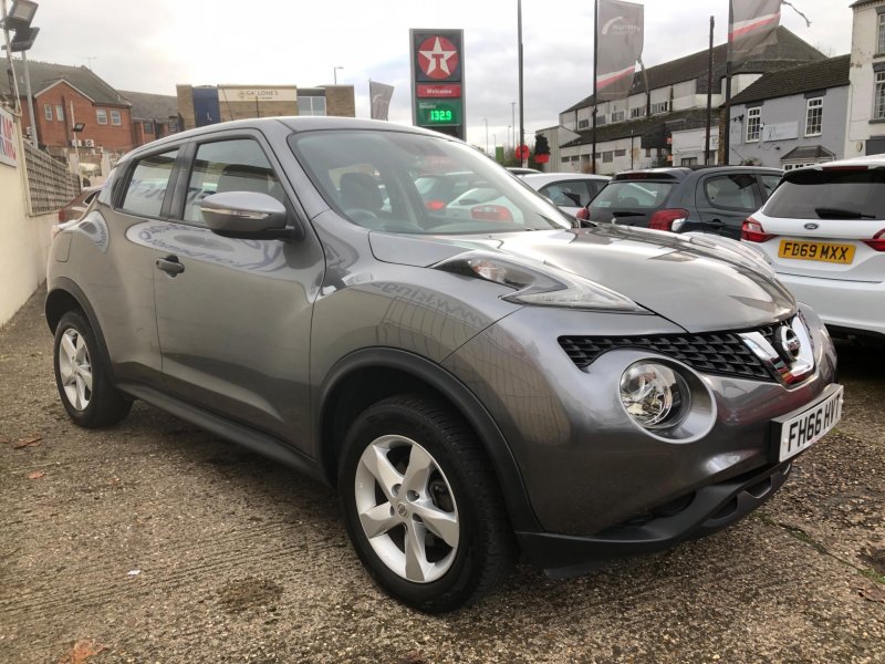 NISSAN JUKE