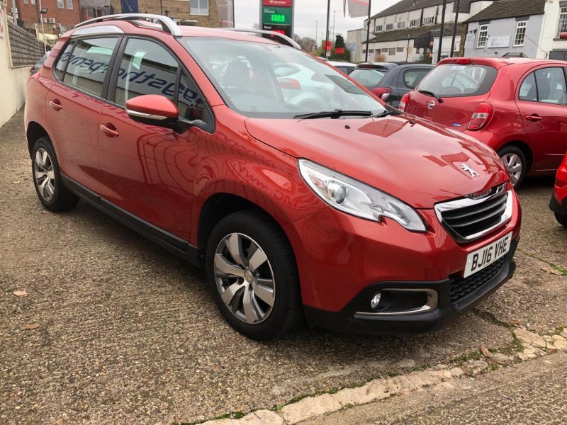 PEUGEOT 2008