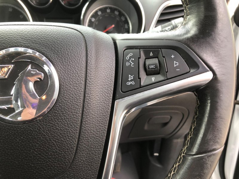 VAUXHALL MOKKA