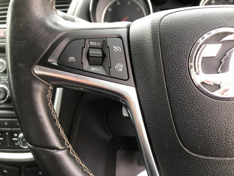 VAUXHALL MOKKA