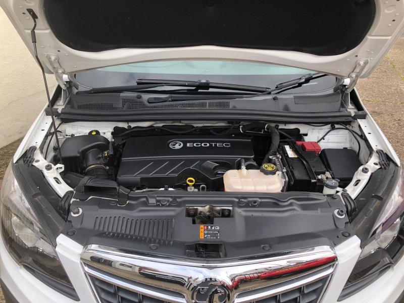 VAUXHALL MOKKA