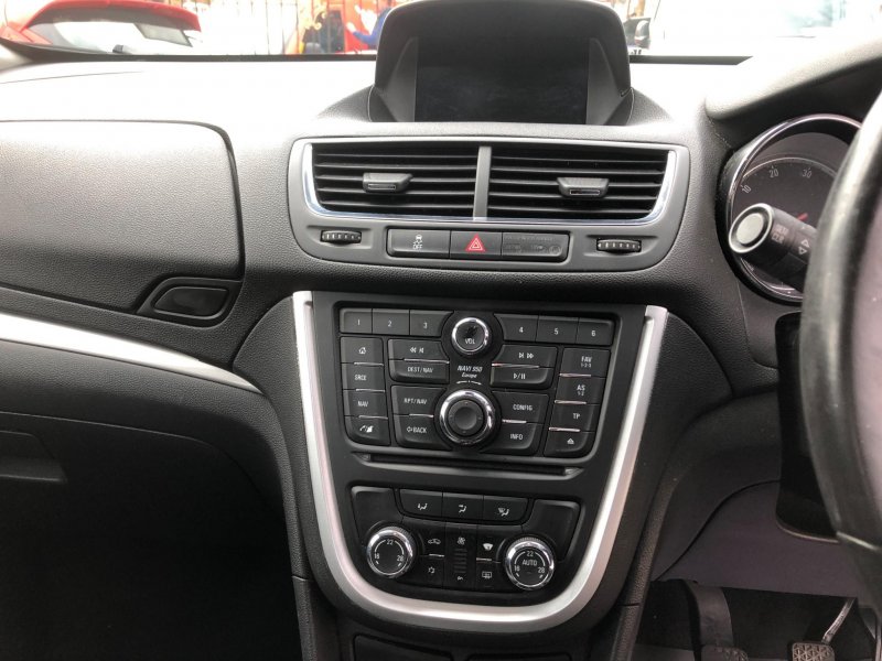 VAUXHALL MOKKA