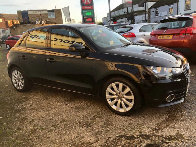 AUDI A1