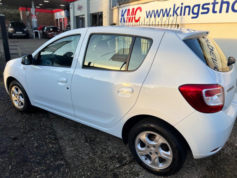 DACIA SANDERO