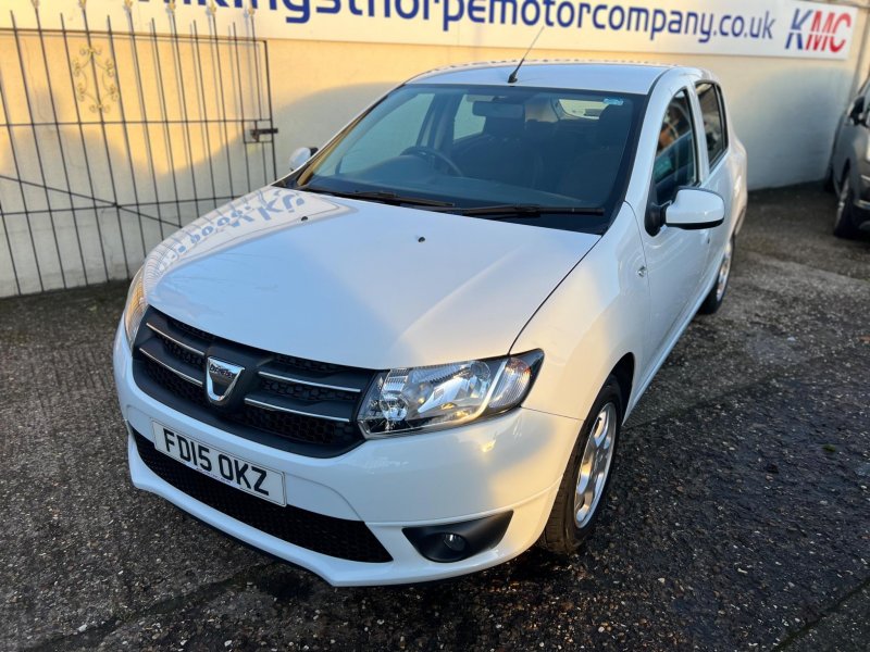 DACIA SANDERO