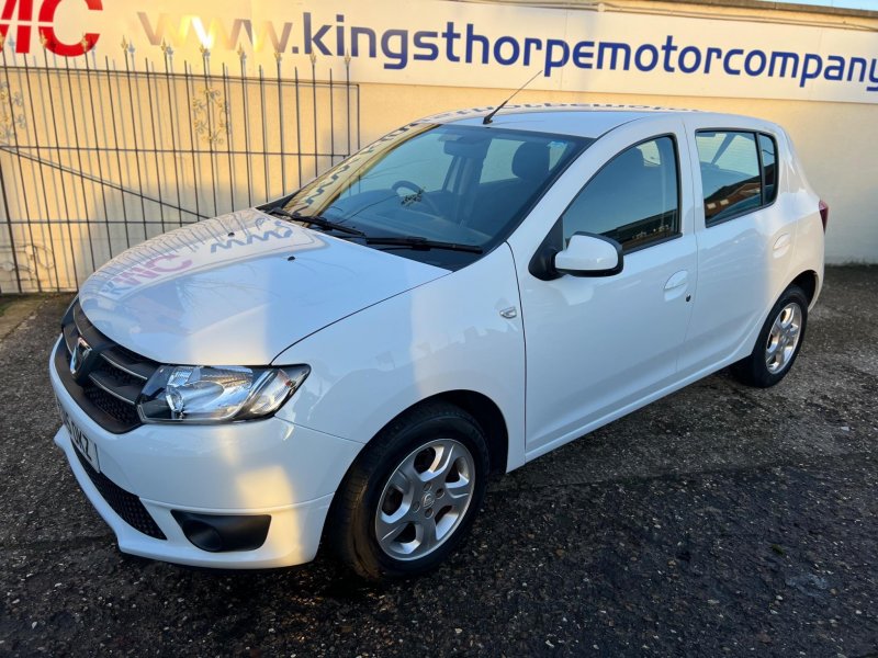 DACIA SANDERO
