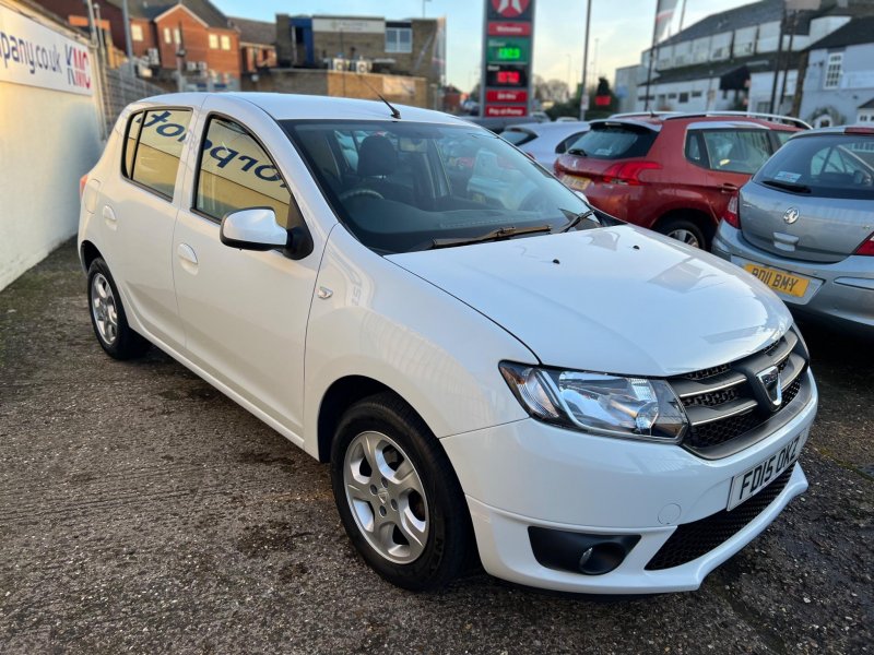 DACIA SANDERO