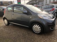 PEUGEOT 107