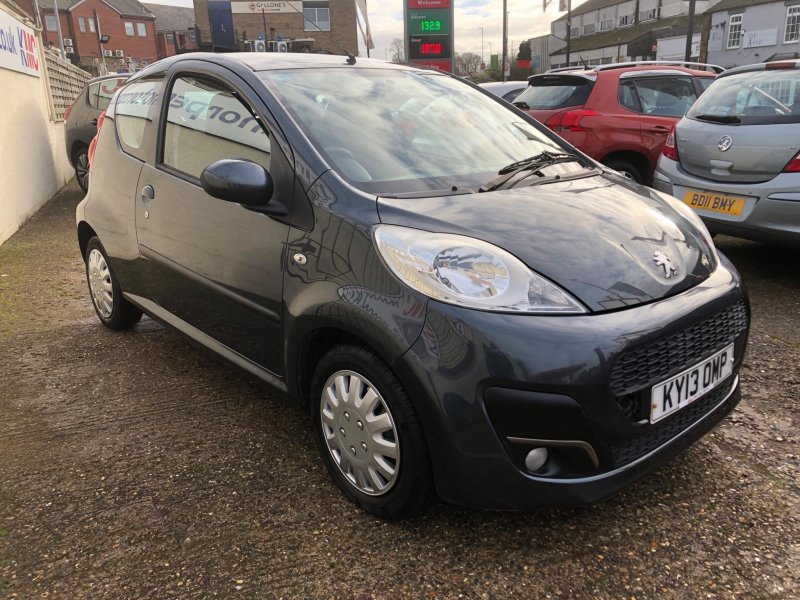 PEUGEOT 107