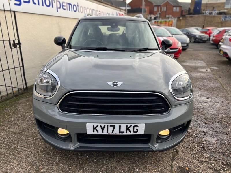 MINI COUNTRYMAN