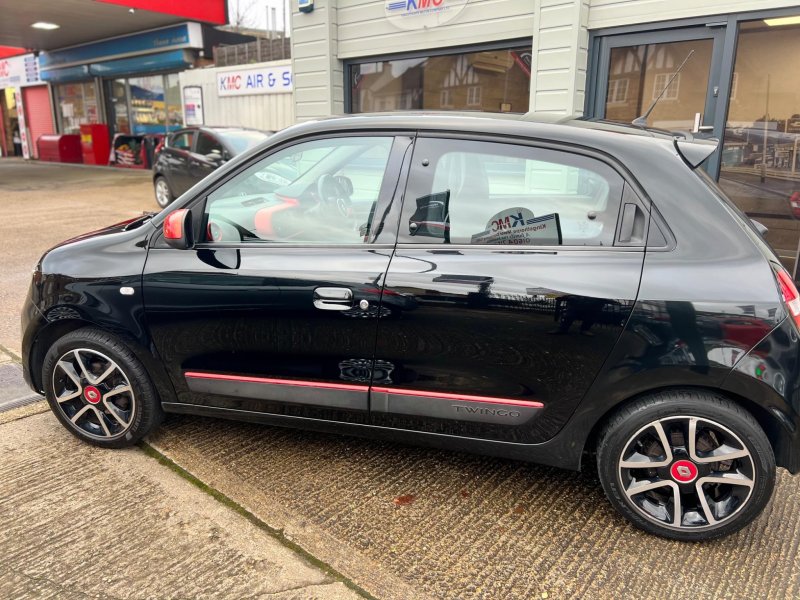 RENAULT TWINGO