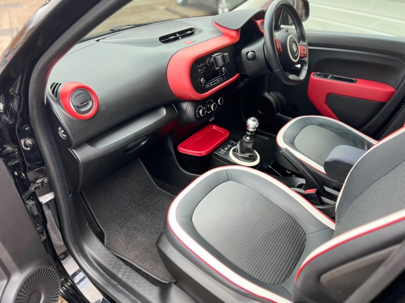 RENAULT TWINGO