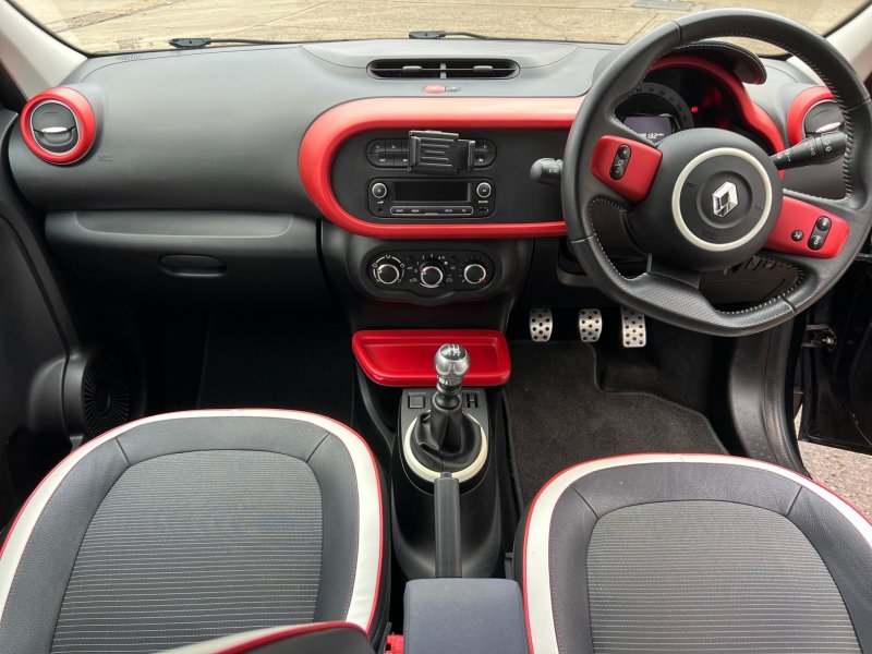 RENAULT TWINGO