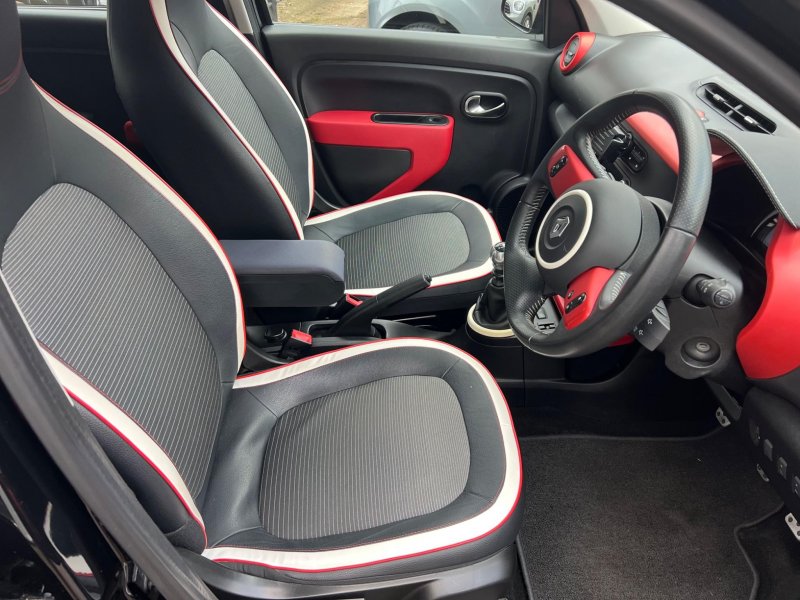 RENAULT TWINGO