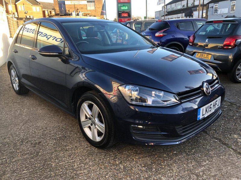 VOLKSWAGEN GOLF
