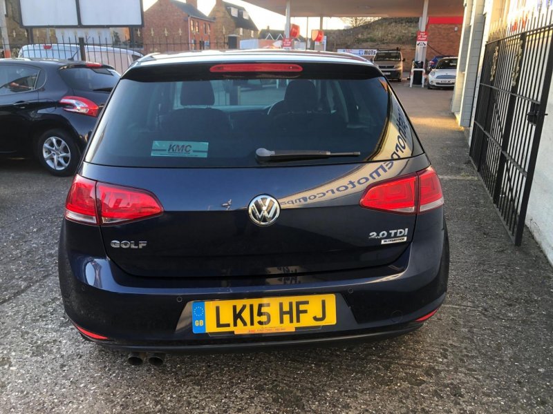 VOLKSWAGEN GOLF