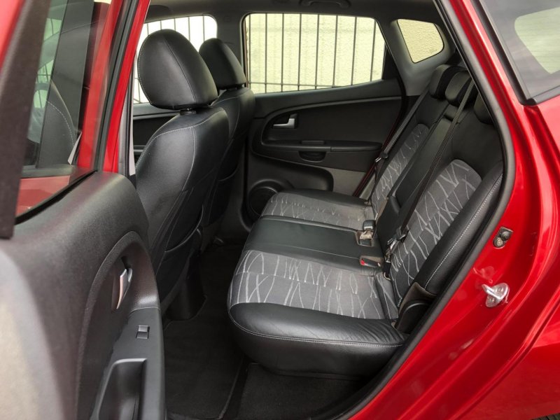 KIA VENGA