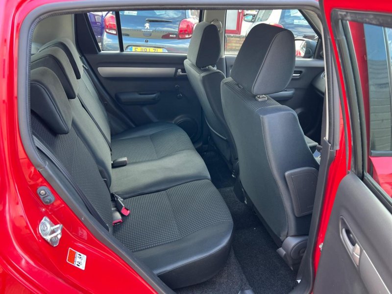 SUZUKI SWIFT