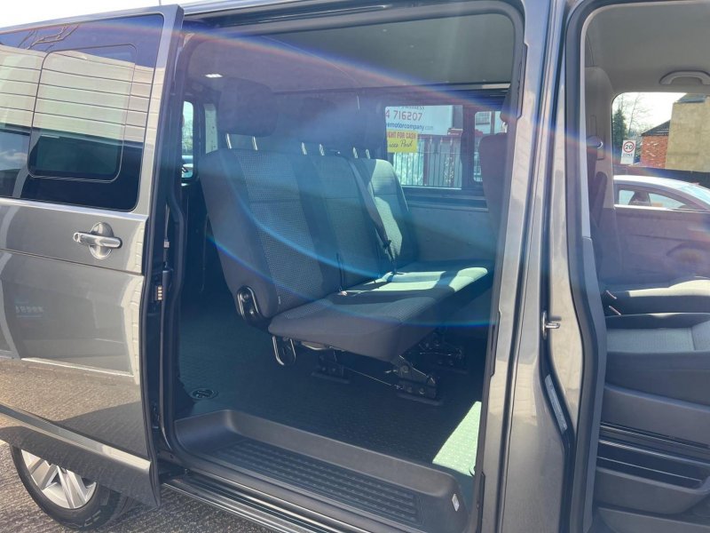 VOLKSWAGEN TRANSPORTER