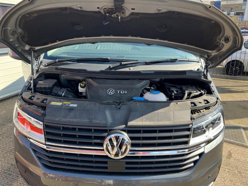 VOLKSWAGEN TRANSPORTER