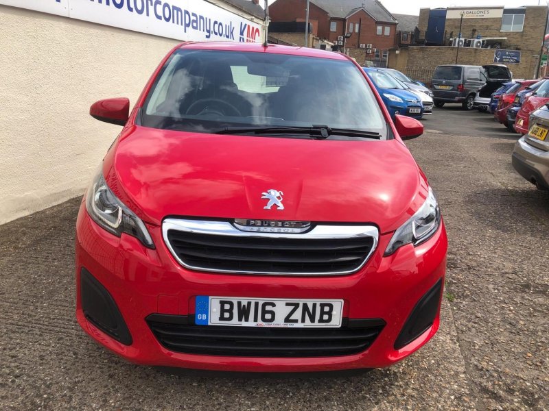 PEUGEOT 108