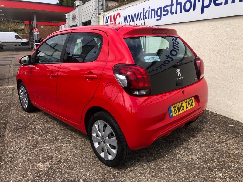 PEUGEOT 108