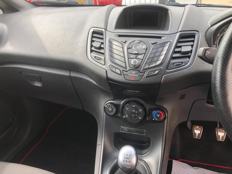 FORD FIESTA