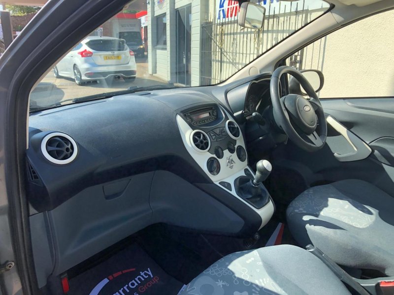 FORD KA