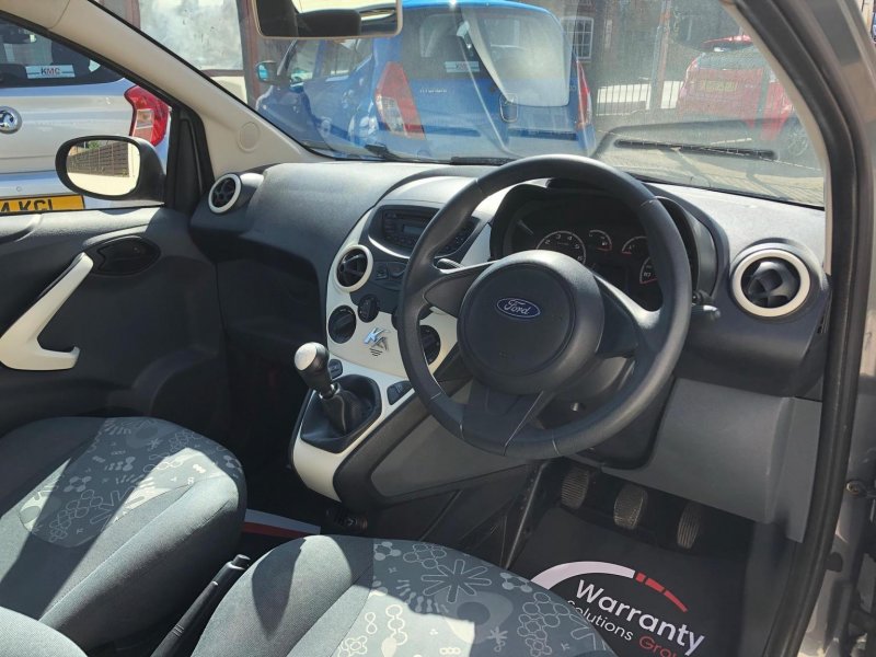 FORD KA