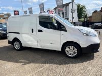 NISSAN E-NV200