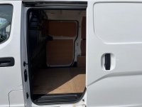 NISSAN E-NV200