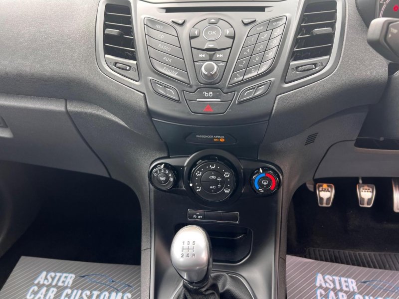 FORD FIESTA