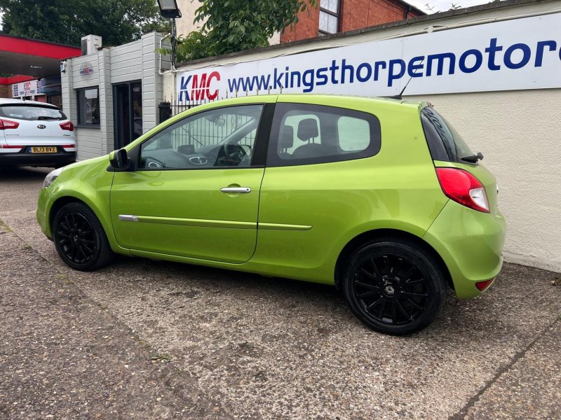RENAULT CLIO