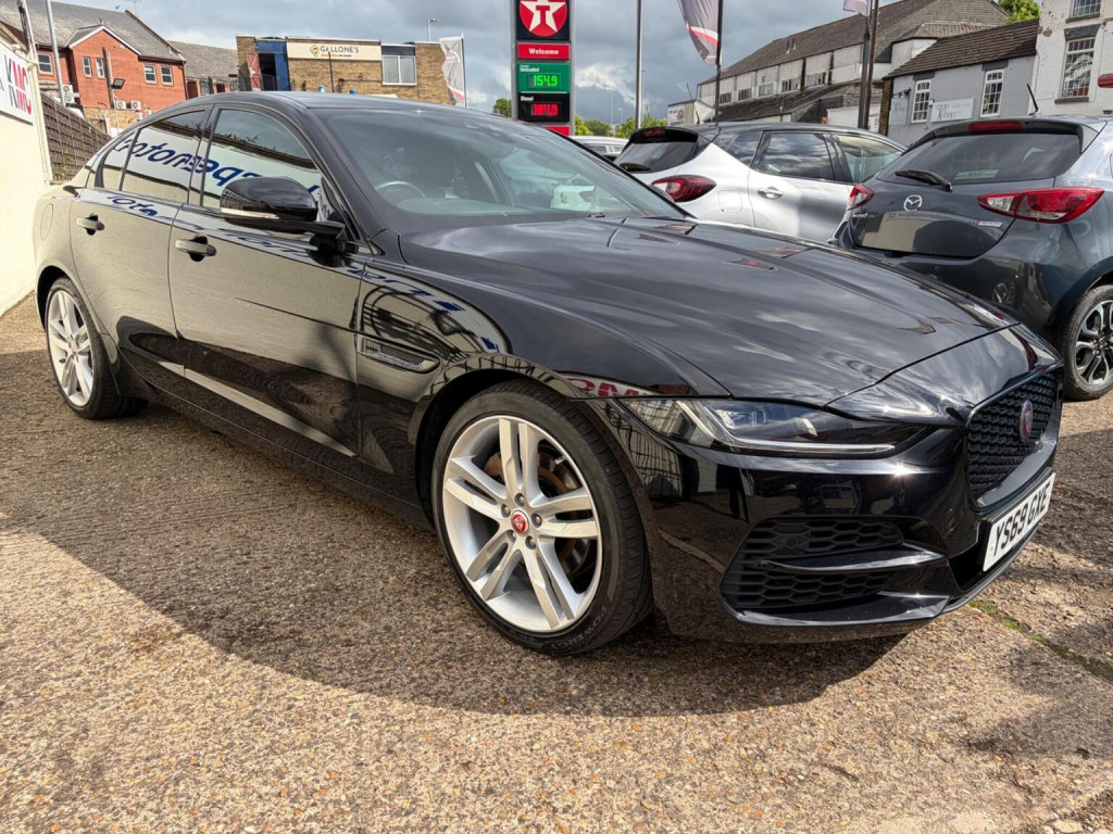 2019 Jaguar XE